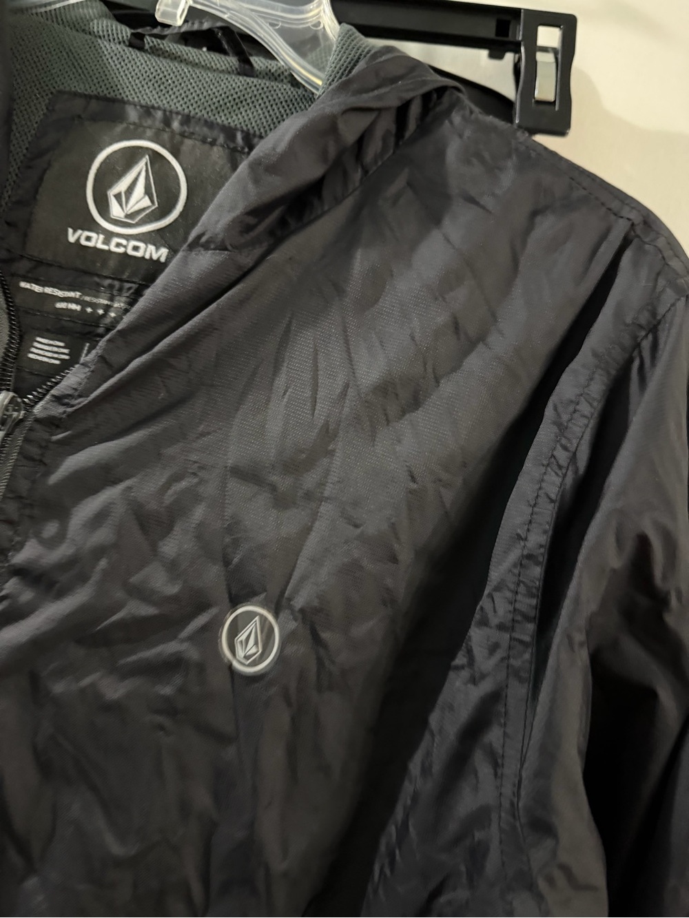 Volcom Small Water Resistant Jacket - Picture 2 of 4